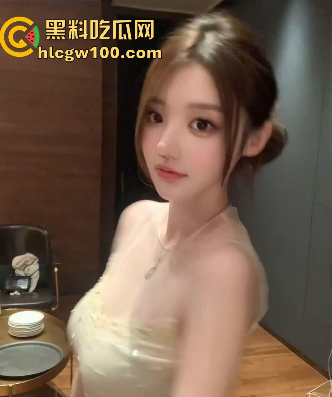 你以为是名媛？其实是黄播女！暴力打边挣钱边挨操，用逼抽烟不会吐烟圈直接被骂差评！-2