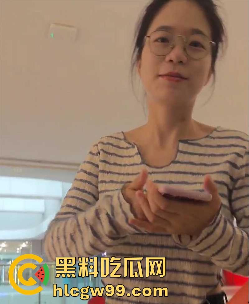 你一生所追求的白月光其实只是别人的胯下母狗！广州大学【魏书玲】与男友私密视频流出，淫骚自拍反差惊人。-2