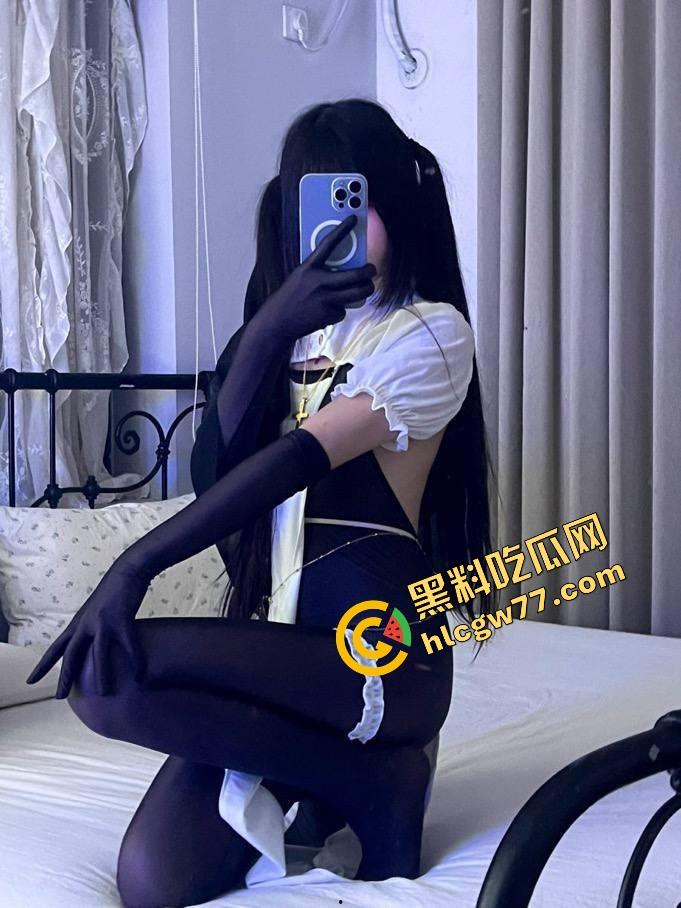 天津淫荡母狗『赵曦』萝莉脸配魔鬼御姐身，嫩洞喷汁奶子弹得能炸眼，操一炮香得鸡巴烧断！-16