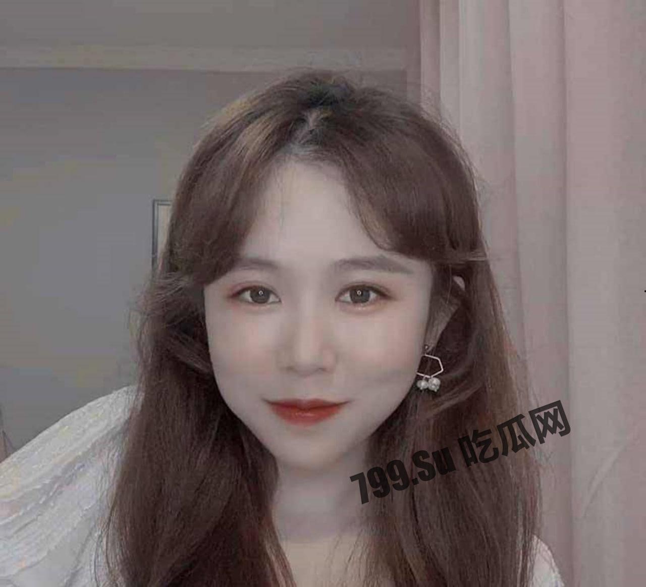 前女友系列！青岛大学大二女生 何欣 和男友私房照分手后遭流出-9