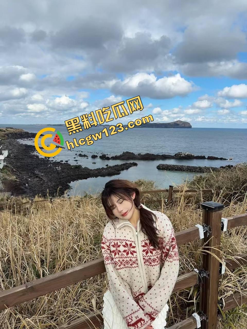 大学聚会喝出一夜情，昔日班花五瓶啤酒喝断片，直接带走去开房，乖乖戴套套上就开搞！-4