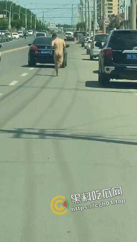 裸奔就是艺术！武汉万科女子裸奔 南宁多起裸奔 裸奔年年有 今年特别多啊-14