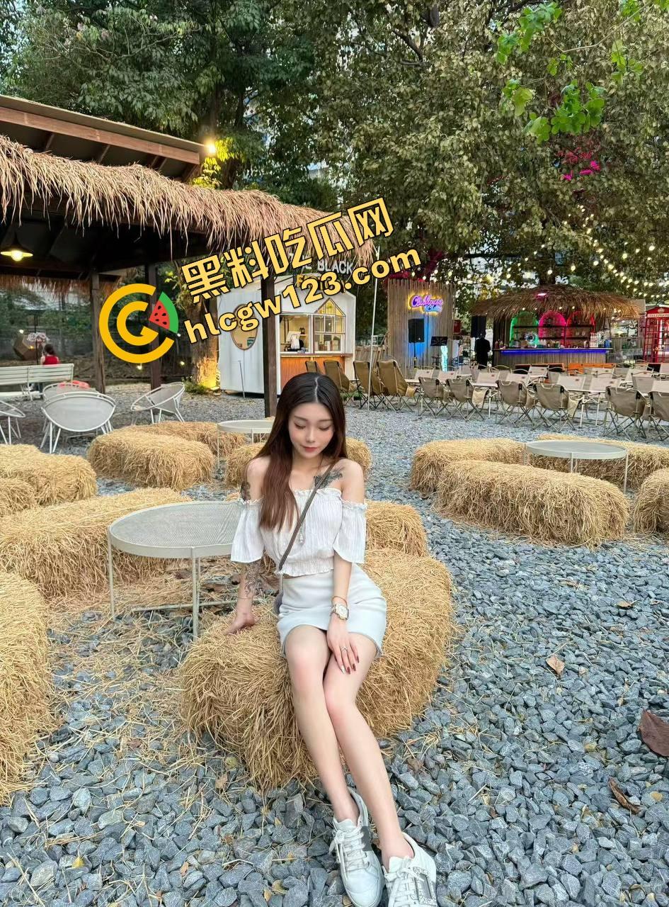 畜生姐夫猛扑小姨子嫩妞，撕衣露脸狠掏浪洞汁喷如瀑布，奶子晃瞎眼菊花硬捅烂，强上这骚货！-4