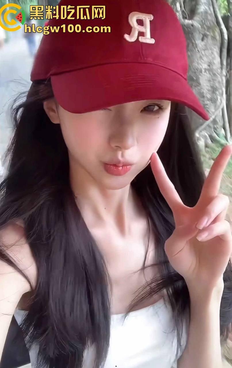 河南渣女『戚梦菲』跟男友兄弟滚床单还嘴硬 说爱你也爱他不算出轨 还想三人一起过，这个逼是双开门冰箱吗？-18