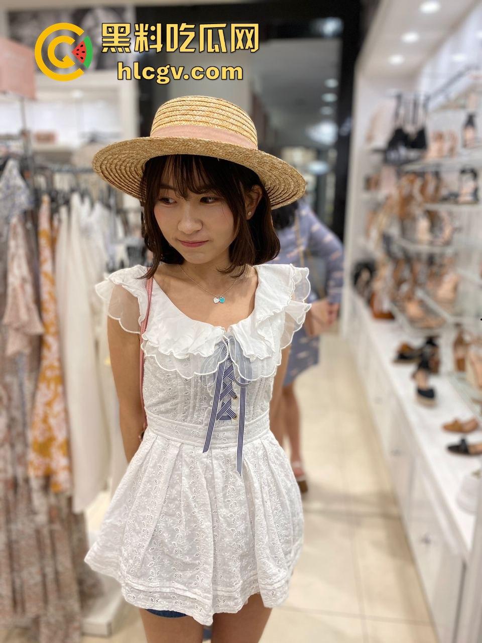 校花『李思思』娇小白虎视频外泄，青海艺术学院一夜爆红！淫像销魂这实力直接进传媒了吧？-7