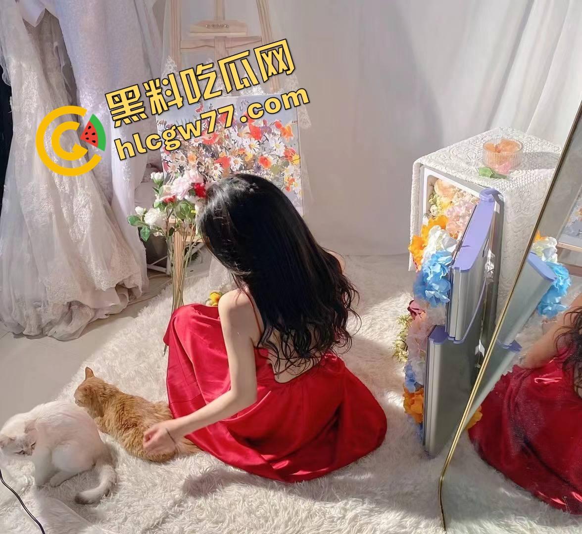 成都瑜伽老师白天教冥想，晚上解开腿自己送穴，骚妻身段像水蛇，老公轻度分享癖群里疯传！-5