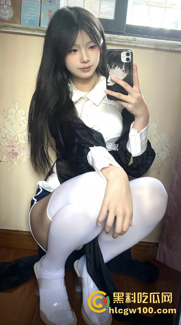 一觉醒来『姜萍』成了擦边主播？抖音版撞脸擦边女『困鼠』出圈，鬼才网友在线封号浪萍，直播间车速无敌！-12