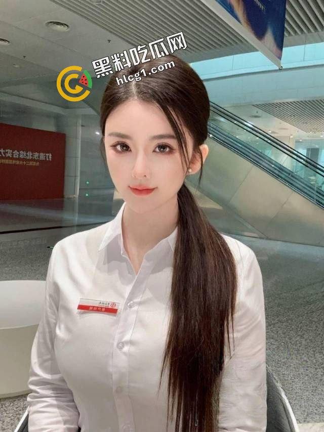 沈阳中国银行客户经理『管婧瑜』对待客户服务周到 办理业务送逼操 发裸照勾引客户做爱-1