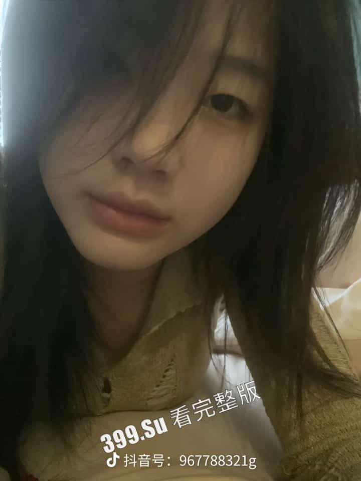 抖音百万粉丝网红『我不是脑花』大尺度视频流出 粉嫩身体骚逼淫液超多！-3