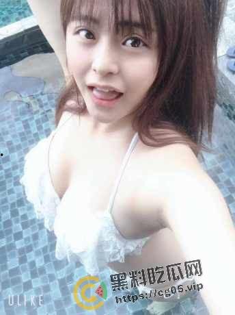 台湾松木科技员工【何雅婷】勾引上司 被男友爆出私密视频 童颜巨乳台妹 叫床都是嗲嗲的-4